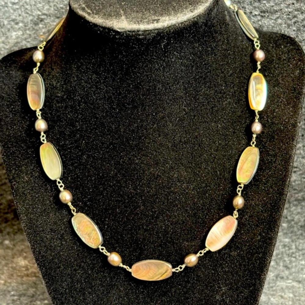 Elegant Black Pearl & Abalone Shell Necklace